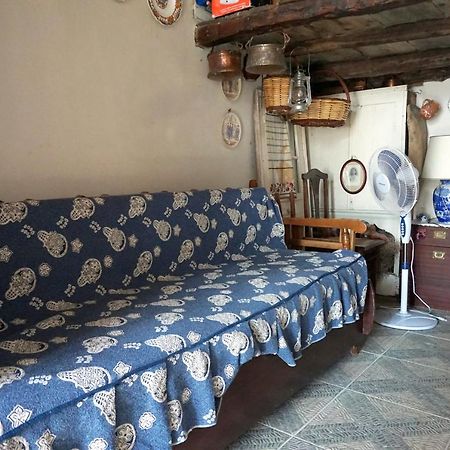 House In Skyros With An Amazing Sea View Exterior foto